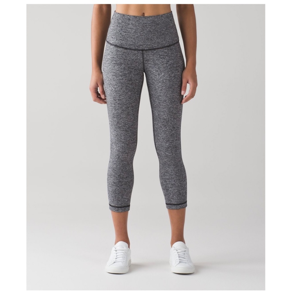 Lululemon Wunder Under Crop, (21", Hi-Rise), Size 4